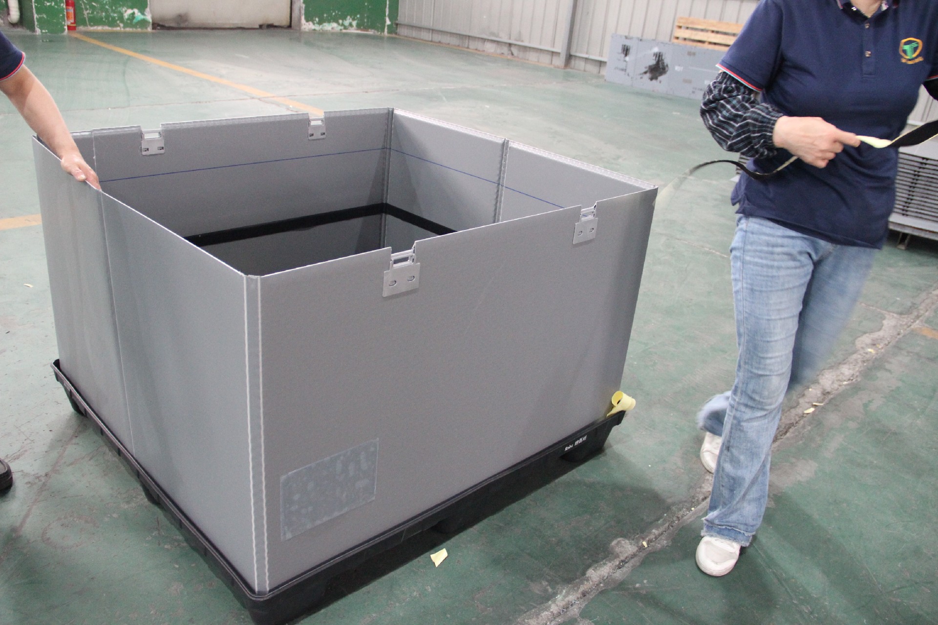 Super Light Express Box Made Of Corrugated Plastic Sheet