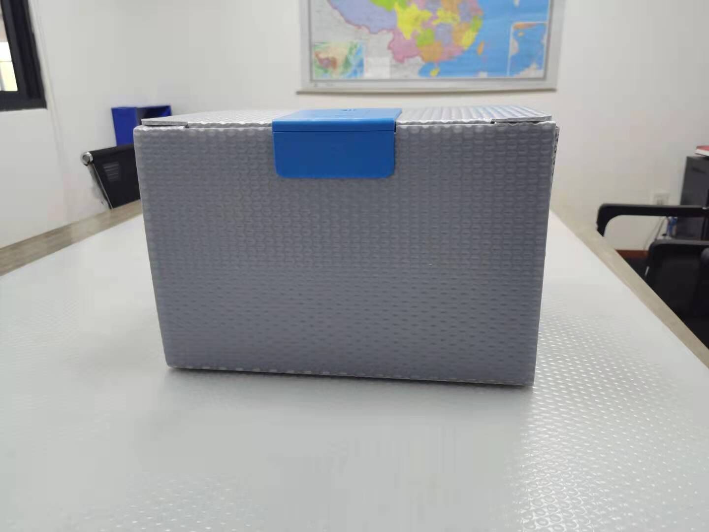 plastic transparent box